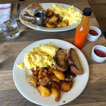 Plow - - Two egg breakfast (front) - The Plow (back) - Breakfast & Brunch Near Me - San Francisco, California