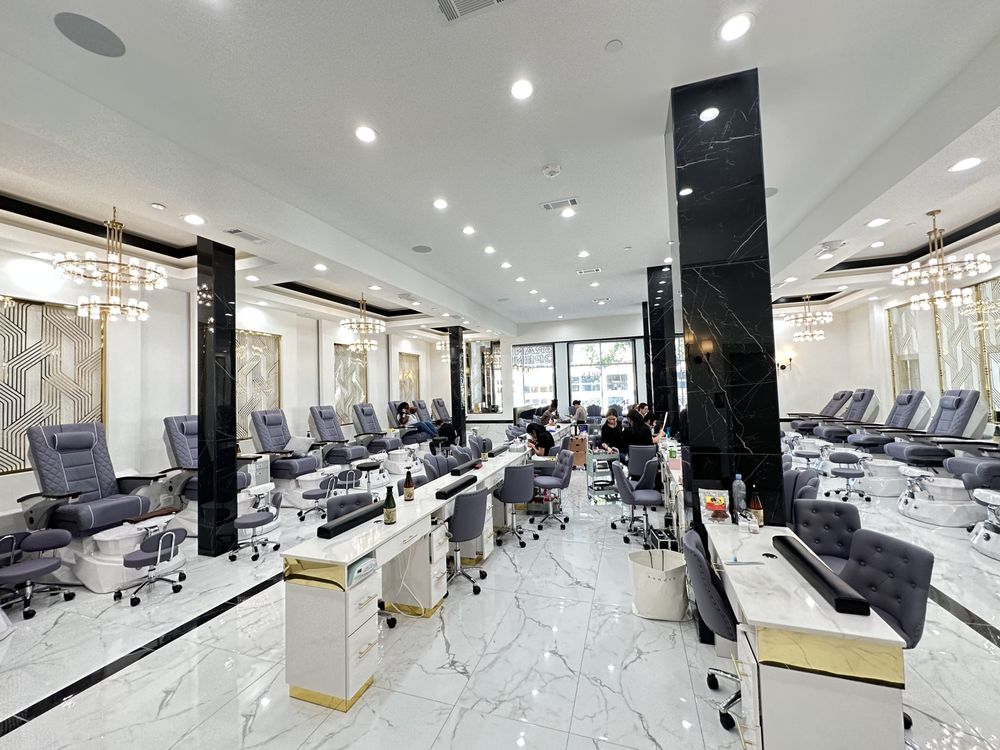 Sugar Polish Nail Bar