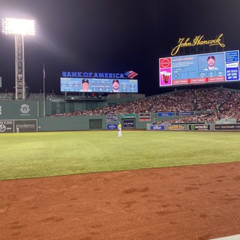 Fenway Park - Stadiums & Arenas Near Me - Boston, Massachusetts Fenway Park - Stadiums & Arenas Near Me - Boston, Massachusetts