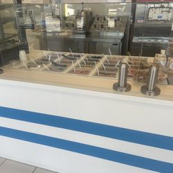 Whip N Dip - Topping station