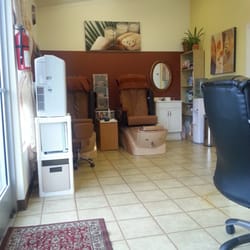 Kelly's Nails - Spa area, pedicure please
