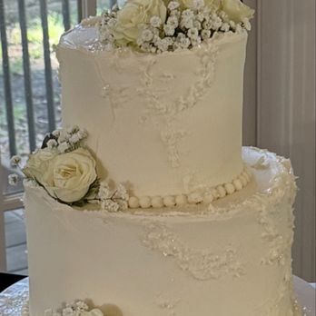 Sweet Bites By Lizzie - My wedding cake - Desserts Near Me - New Braunfels, Texas Sweet Bites By Lizzie - My wedding cake - Desserts Near Me - New Braunfels, Texas