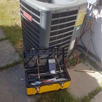 Jireh Heating & Air Conditioning - Checking the refrigerant pressure - Heating & Air Conditioning/HVAC Near Me - Pickering, Ontario Jireh Heating & Air Conditioning - Checking the refrigerant pressure - Heating & Air Conditioning/HVAC Near Me - Pickering, Ontario