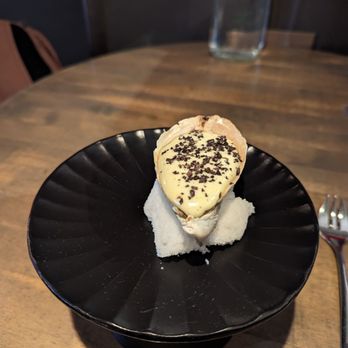 L'Abattoir - Pacific oyster Black truffle, garlic butter (SOOOO delicious!) - French Near Me - Vancouver, British Columbia L'Abattoir - Pacific oyster Black truffle, garlic butter (SOOOO delicious!) - French Near Me - Vancouver, British Columbia