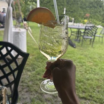 Del Vino Vineyards - Wine Tasting Room Near Me - Northport, New York Del Vino Vineyards - Wine Tasting Room Near Me - Northport, New York