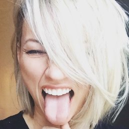 Killer blonde and cut!!! Killer blonde and cut!!!