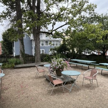 Trinity House Cafe & Market - Cafes Near Me - Leesburg, Virginia Trinity House Cafe & Market - Cafes Near Me - Leesburg, Virginia