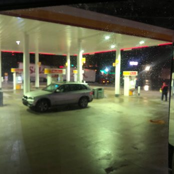 Smithco Shell - Blocking that entrance... - Convenience Stores Near Me - Kerrville, Texas
