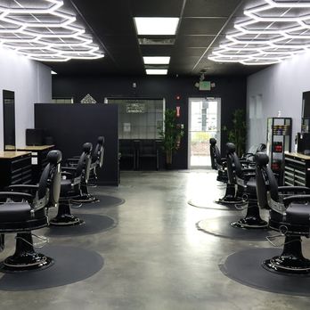 Tremendous Barber Shop - Barbers Near Me - Danvers, Massachusetts Tremendous Barber Shop - Barbers Near Me - Danvers, Massachusetts