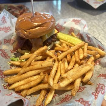 Bubba's 33 - Bubbas bacon cheeseburger - Burgers Near Me - San Antonio, Texas