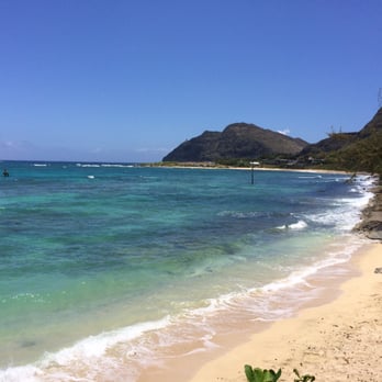 Makai Research Pier - Looking east - VN - Beaches Near Me - Waimanalo, Hawaii Makai Research Pier - Looking east - VN - Beaches Near Me - Waimanalo, Hawaii