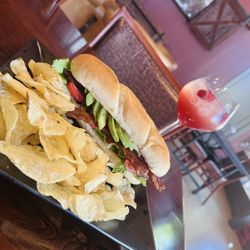 Ashleigh's Downtown Kitchen & Bar