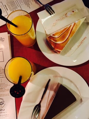 Café Luxembourg by null