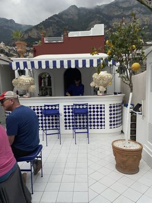 Franco's Bar by null