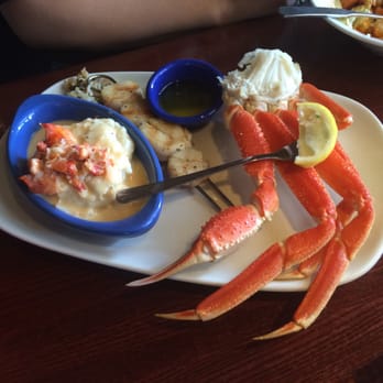 Red Lobster - Crab Legs with grilled scallops along with mashed potatoes topped with a crab sauce. - Seafood Near Me - Pittsburgh, Pennsylvania
