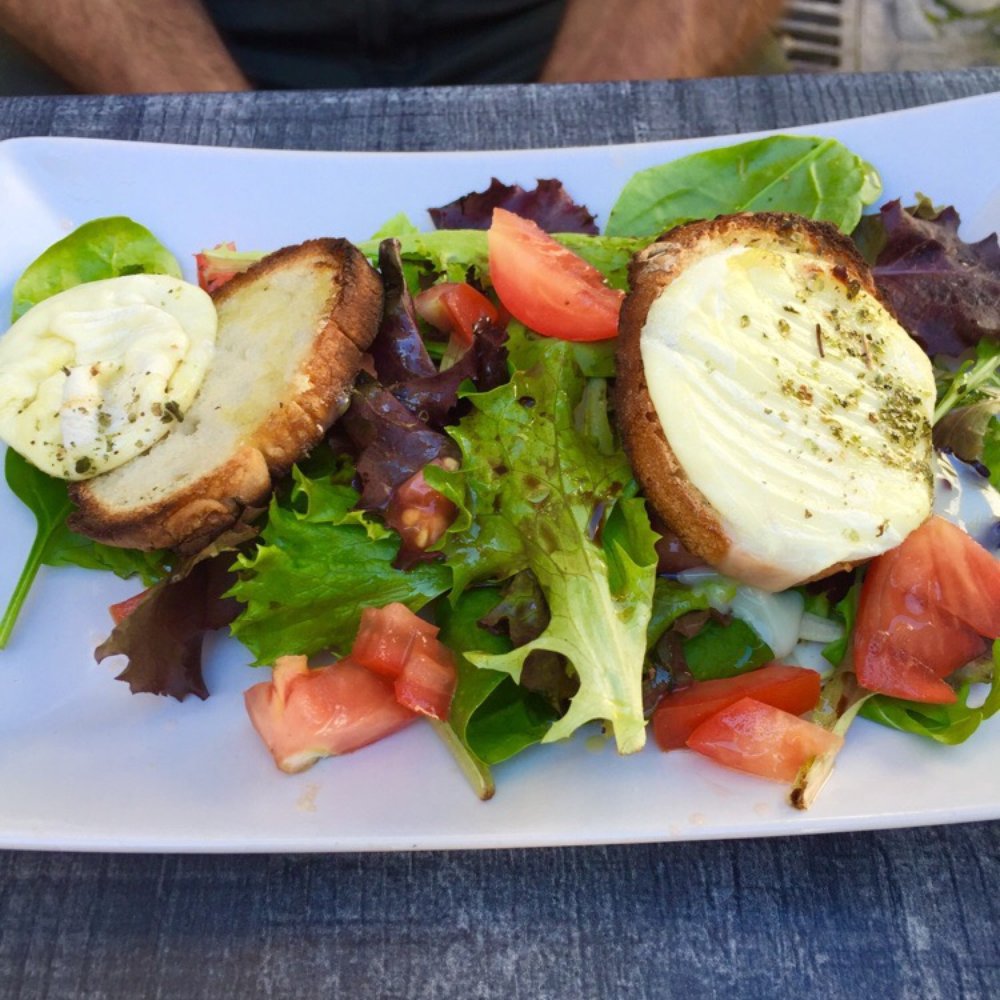 Pizzeria Nonni - Grilled Goat Cheese Salad amazing - Restaurants Near Me - Lourmarin, 84