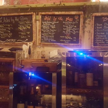 Vinos On Duval - Wine Bars Near Me - Key West, Florida