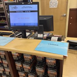 Safeway - Closed at 5pm