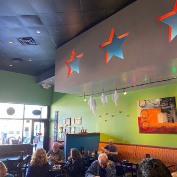 5 Star Burgers - Dining area - American Near Me - Albuquerque, New Mexico
