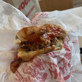 Wendy's - Fast Food Near Me - Oakland, California Wendy's - Fast Food Near Me - Oakland, California