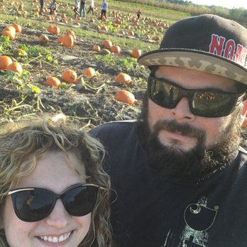 Pickin' Patch - 3 first time pumpkin picking together - Farmers Market Near Me - Avon, Connecticut