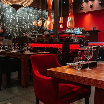SaSaZu - Asian Fusion Near Me - Prague, Puerto Rico