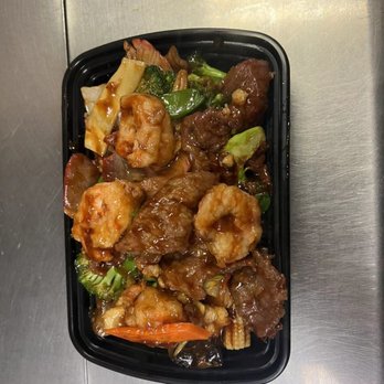 Lucky Star - a meal in a plastic container - Chinese Near Me - Uniontown, Ohio Lucky Star - a meal in a plastic container - Chinese Near Me - Uniontown, Ohio