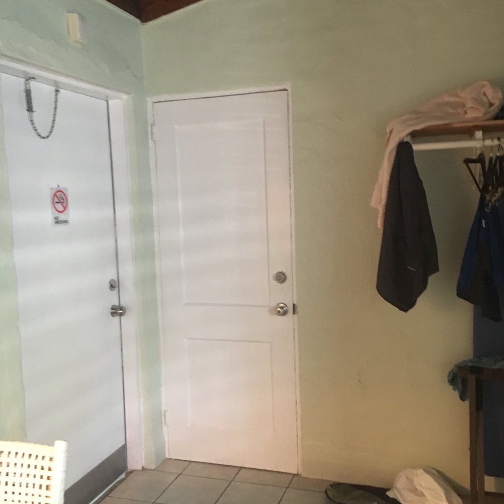 Southwinds Motel - Door to the next room so that you can connect them if necessary. - Hotels Near Me - Key West, Florida Southwinds Motel - Door to the next room so that you can connect them if necessary. - Hotels Near Me - Key West, Florida