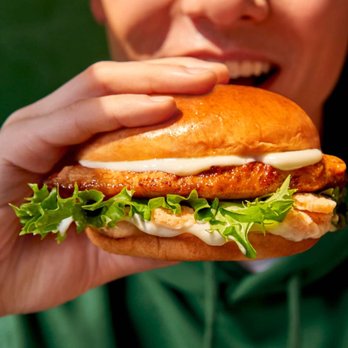 Panera Bread - Panera Signature Chicken Sandwich - Salad Near Me - Vestal, New York Panera Bread - Panera Signature Chicken Sandwich - Salad Near Me - Vestal, New York