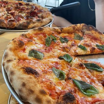 Eastern Kille Distillery - Mozzarella and basil pizza - Cocktail Bars Near Me - Rockford, Michigan Eastern Kille Distillery - Mozzarella and basil pizza - Cocktail Bars Near Me - Rockford, Michigan