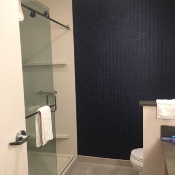 Fairfield by Marriott Inn & Suites Tampa Wesley Chapel - Nice bathroom. - Hotels Near Me - Wesley Chapel, Florida Fairfield by Marriott Inn & Suites Tampa Wesley Chapel - Nice bathroom. - Hotels Near Me - Wesley Chapel, Florida