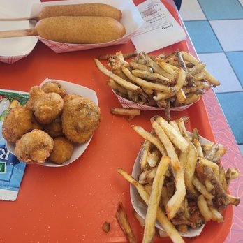 Cozy Dog Drive In - Hot Dogs Near Me - Springfield, Illinois