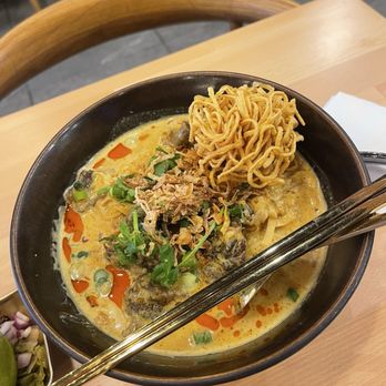 Manaao - "Khao Soi Noodle with Braised Beef" - Khao Soi Neua - Thai Near Me - Tustin, California