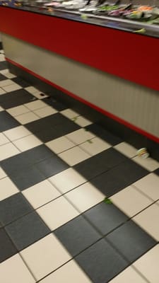Chuck E. Cheese by null
