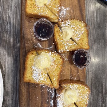 Biscuits Cafe - French Toast Flight - Breakfast & Brunch Near Me - Milwaukie, Oregon