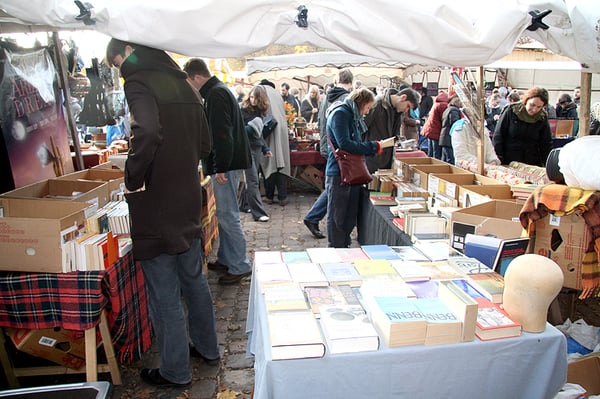 Mauerpark Flohmarkt by null