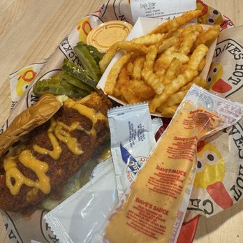 Dave's Hot Chicken - Chicken Shop Near Me - Redmond, Washington