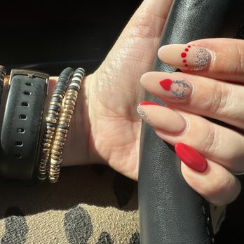 Aloha Beauty Lounge - Nail Salons Near Me - Tomball, Texas