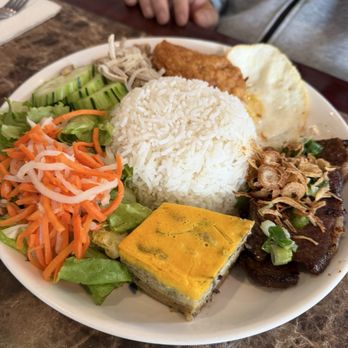 Thien Phat - Broken rice plate with grilled beef short ribs (com tam thien phat) - Vietnamese Near Me - Seattle, Washington Thien Phat - Broken rice plate with grilled beef short ribs (com tam thien phat) - Vietnamese Near Me - Seattle, Washington