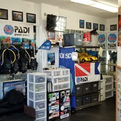 Tiny Bubbles Scuba - inside TBS dive shop