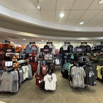 Rally House Lakeline Mall - Sports Wear Near Me - Cedar Park, Texas