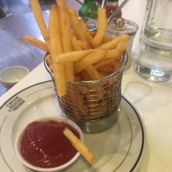 Caviar House & Prunier - Tasty chips for only £4.50 - Seafood Near Me - London, XGL