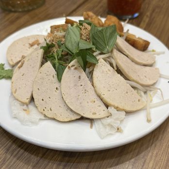 Banh Cuon Saigon - Vietnamese Near Me - Falls Church, Virginia