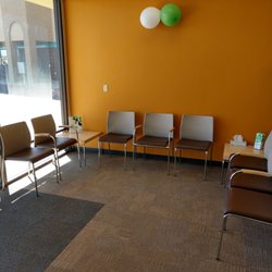 H&R Block - Waiting area