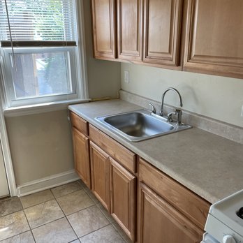 Georges Cleaning Services - Move-out/in cleaning, Detailed cleaning of appliances, stove, refrigerator and sink - Home Cleaning Near Me Georges Cleaning Services - Move-out/in cleaning, Detailed cleaning of appliances, stove, refrigerator and sink - Home Cleaning Near Me