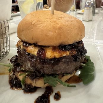 Banana Boat - Burger - Lounges Near Me - Boynton Beach, Florida