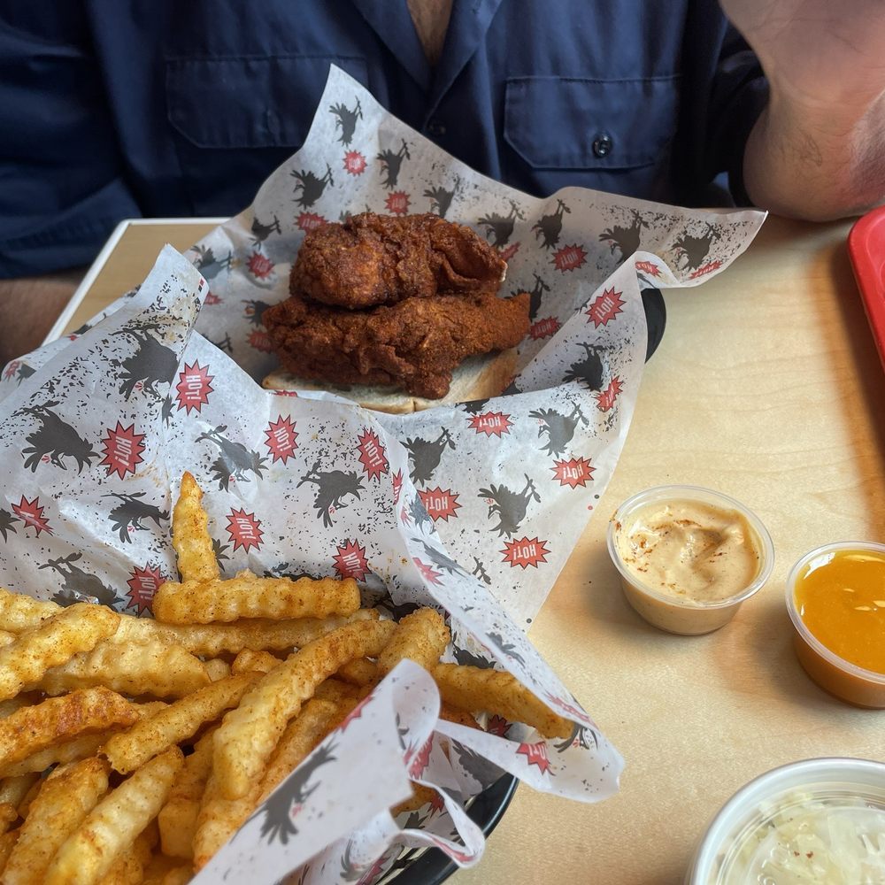 Howlin' Ray's - 3 piece huge medium heat chicken tenders and basket of shake fries - Southern Near Me - Pasadena, California Howlin' Ray's - 3 piece huge medium heat chicken tenders and basket of shake fries - Southern Near Me - Pasadena, California