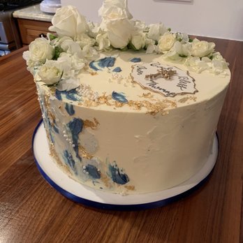 Petal Dust Cakery - Vanilla bean cake, 35 servings - Bakeries Near Me - Glen Rock, New Jersey Petal Dust Cakery - Vanilla bean cake, 35 servings - Bakeries Near Me - Glen Rock, New Jersey