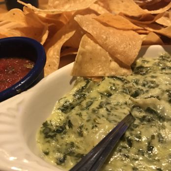 Islands Restaurant - Sports Bars Near Me - Irvine, California