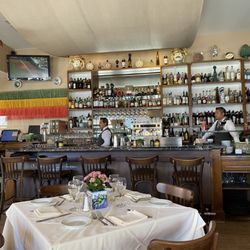 Il Pastaio - Expansive and impressively stocked bar